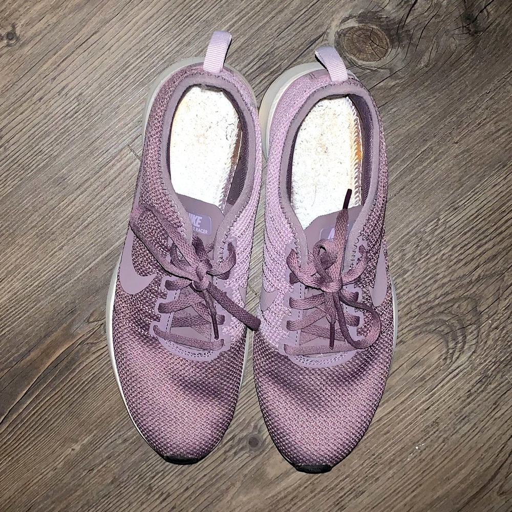 Lavender colored nike tennis shoes